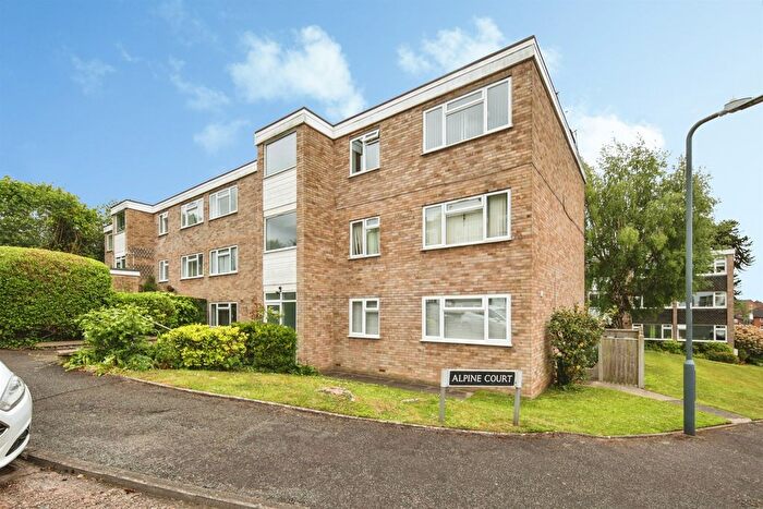 2 Bedroom Flat For Sale In Alpine Court, Kenilworth, CV8
