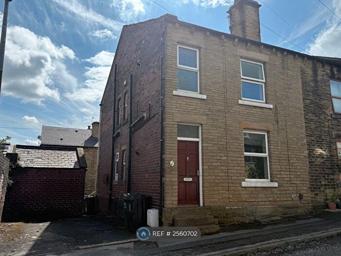 1 Bedroom End Of Terrace House To Rent In Wellington Street, Liversedge, WF15