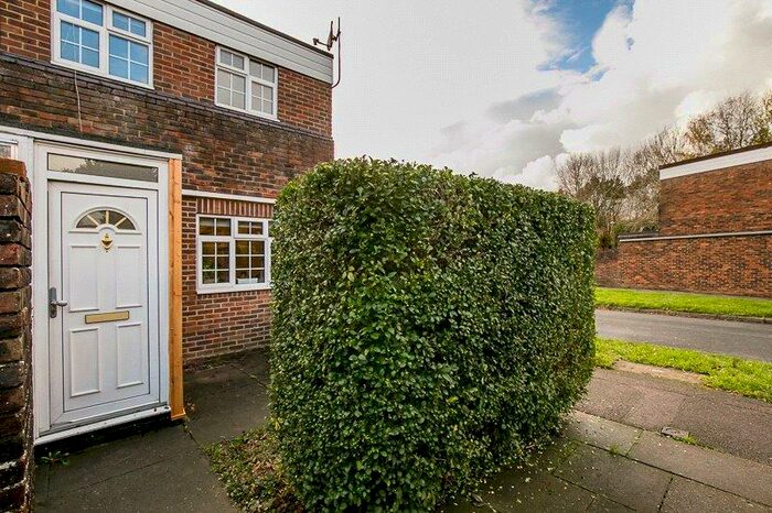 3 Bedroom End Of Terrace House To Rent In Bilberry Close, Broadfield, Crawley, West Sussex, RH11