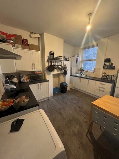 4 Bedroom Terraced House To Rent In Smithdown Road, Liverpool, L15