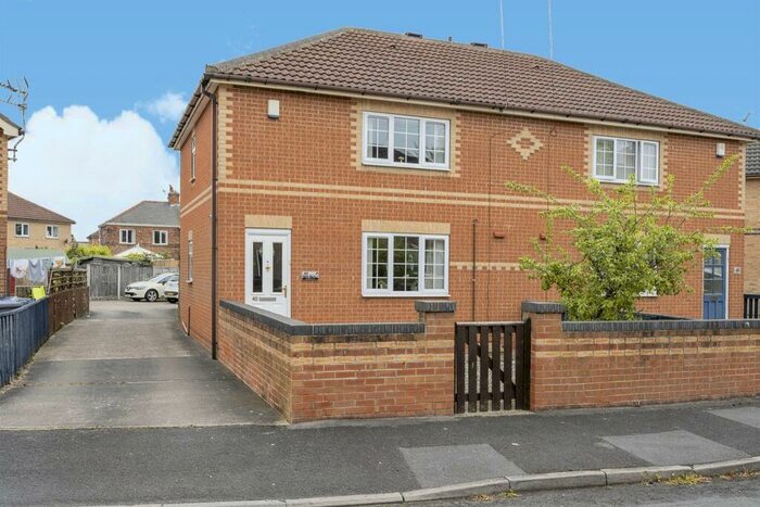 3 Bedroom House To Rent In Corona Drive, Thorne, Doncaster, DN8
