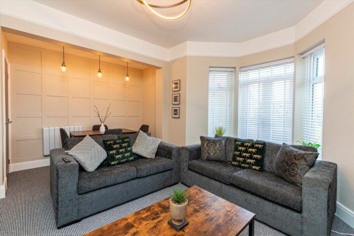 3 Bedroom Flat For Sale In Marine Road East, Bare, Morecambe, LA4