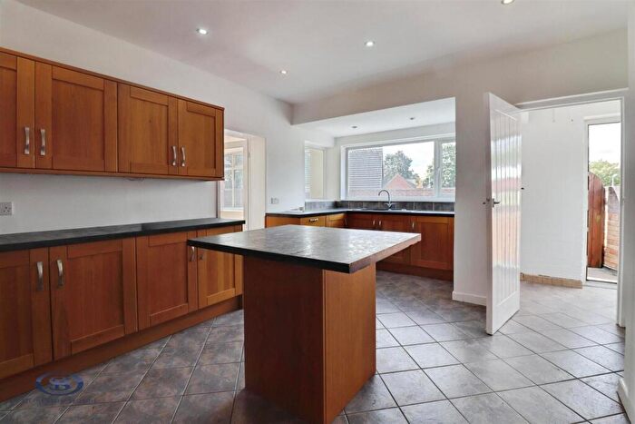 2 Bedroom Flat To Rent In Sandbach Road South, Alsager, ST7