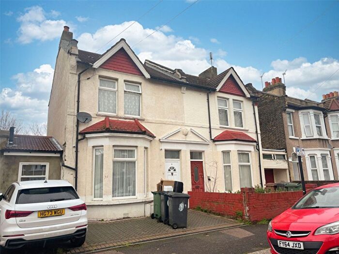 Property To Rent In Palamos Road, Leyton, E10