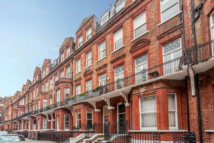 Studio To Rent In Rosary Gardens, South Kensington, SW7
