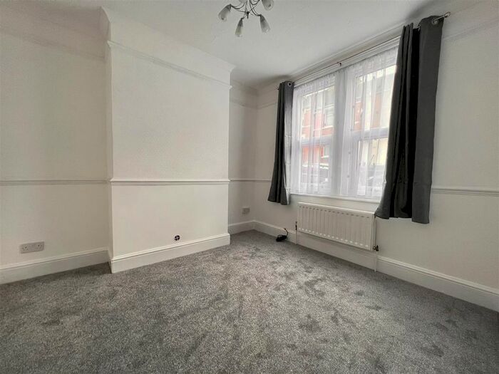 2 Bedroom Terraced House To Rent In Dryden Street, Swindon, SN1