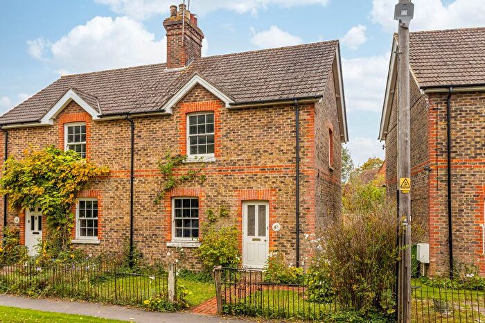 3 Bedroom Semi Detached House For Sale In Ifield Road, Charlwood, RH6