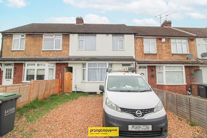 3 Bedroom Terraced House To Rent In Wordsworth Road Luton, LU4