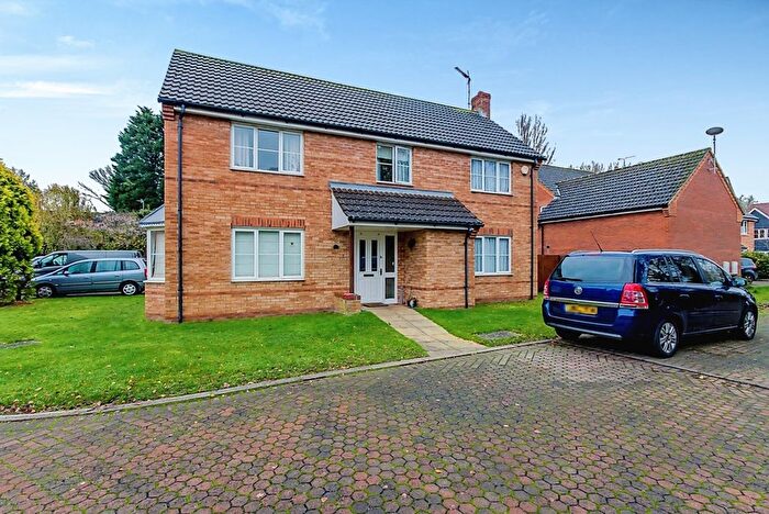 4 Bedroom Detached House For Sale In Carnoustie Court, Sutton Bridge, Spalding, PE12