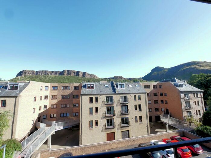 2 Bedroom Flat To Rent In East Parkside, Newington, Edinburgh, EH16