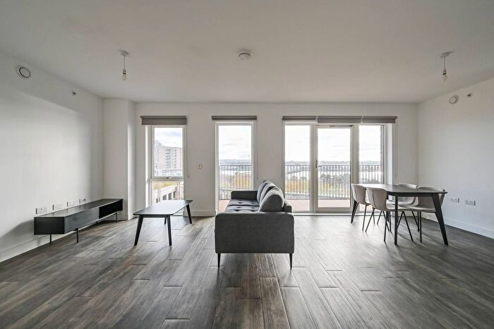 3 Bedroom Flat To Rent In Adlay Apartments, Royal Docks, London, E16