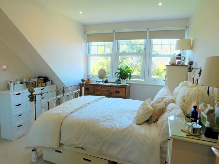 1 Bedroom Flat To Rent In Harold Road, Frinto On Sea, CO13