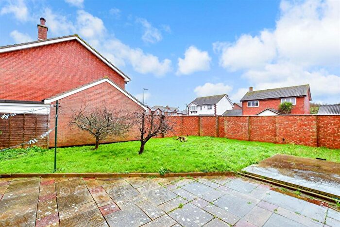 3 Bedroom Detached Bungalow For Sale In Farm Road, Bracklesham Bay, Chichester, West Sussex, PO20