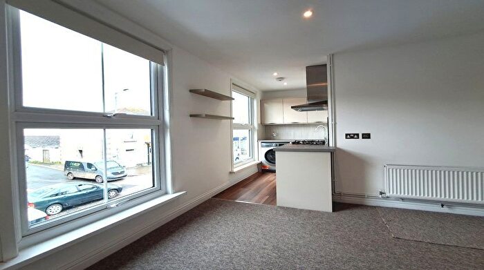 1 Bedroom Flat To Rent In Flat - Fore Street, Hayle, TR27