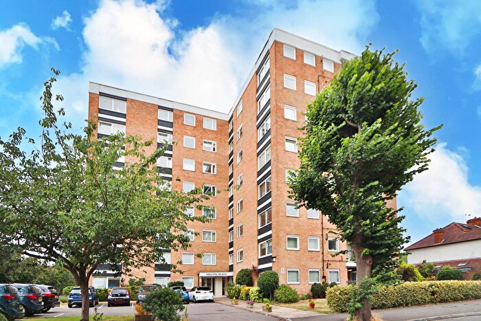 2 Bedroom Flat To Rent In Grove Road, Surbiton, KT6