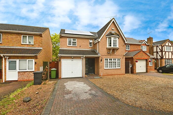 4 Bedroom Detached House For Sale In Oxney Road, Peterborough, PE1