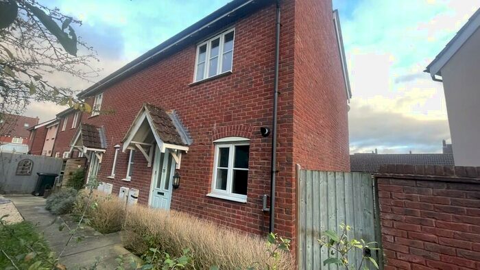 2 Bedroom End Of Terrace House To Rent In Bourton Lane, Weston Super Mare, BS22