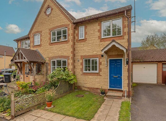 2 Bedroom Semi-Detached House For Sale In Park Road, Malmesbury, SN16