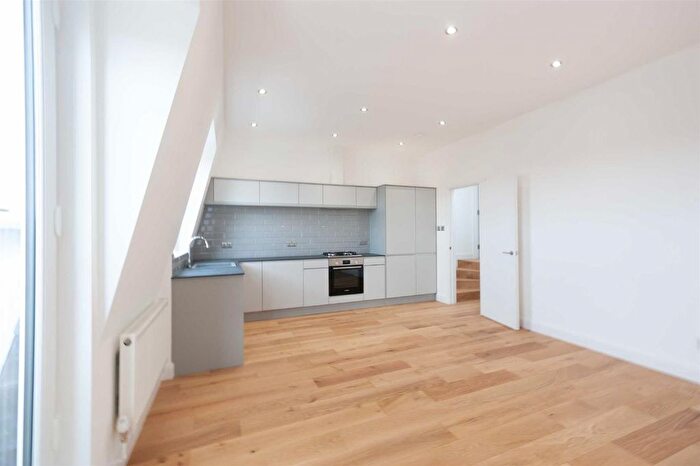 1 Bedroom Flat To Rent In Churchfield Road, London, W3