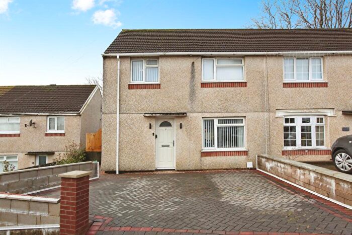 3 Bedroom Semi-Detached House For Sale In Cefn-y-Lon, Caerphilly, CF83