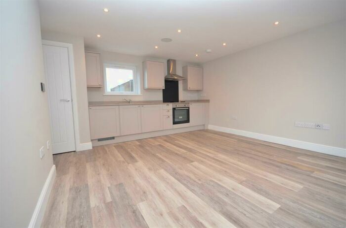 1 Bedroom Apartment To Rent In Park Farm Drive, Allestree, Derby, DE22