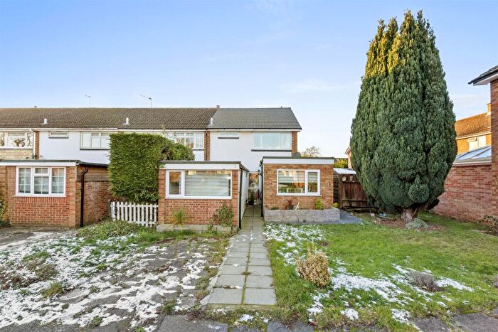 4 Bedroom End Of Terrace House For Sale In Downley, High Wycombe, HP13