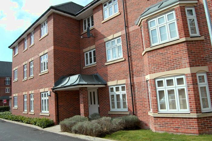 2 Bedroom Flat To Rent In Brattice Drive, Pendlebury, Swinton, Manchester, M27