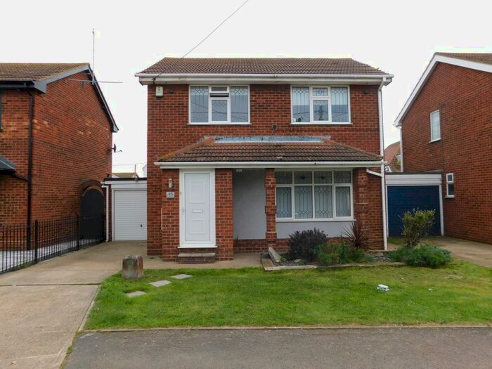 3 Bedroom Detached House To Rent In Van Diemens Pass, Canvey Island, SS8
