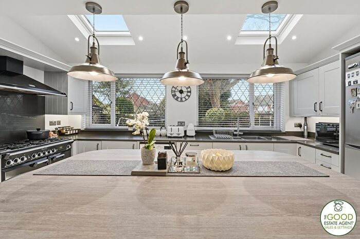 4 Bedroom Semi-Detached House For Sale In Bradwell Drive, Heald Green, SK8