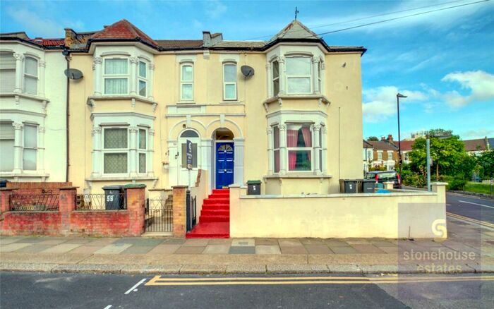 2 Bedroom Apartment To Rent In Cranbrook Park, Wood Green, London, N22