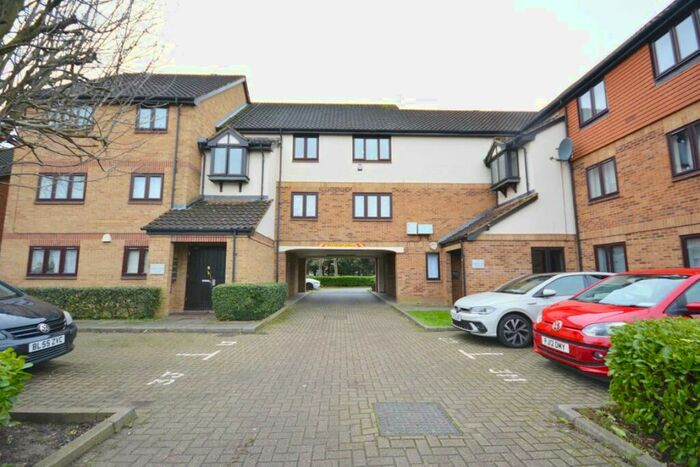 2 Bedroom Flat To Rent In Harrier Road, London, NW9