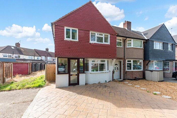 4 Bedroom Semi-Detached House For Sale In Berwick Crescent, Sidcup, DA15