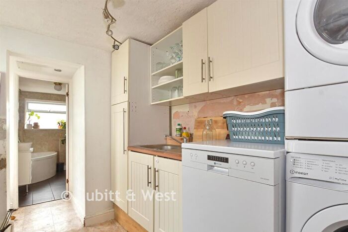 3 Bedroom Terraced House For Sale In Town End, Caterham, Surrey, CR3