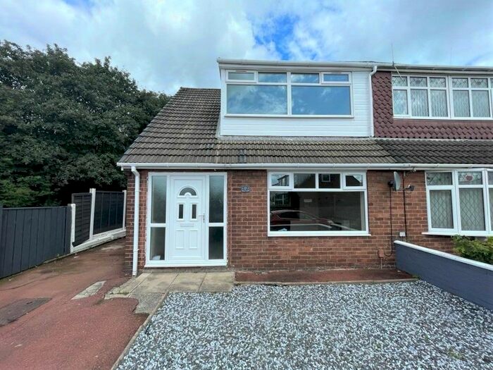 2 Bedroom Semi-Detached Bungalow To Rent In Elliot Drive, Hindley, WN2