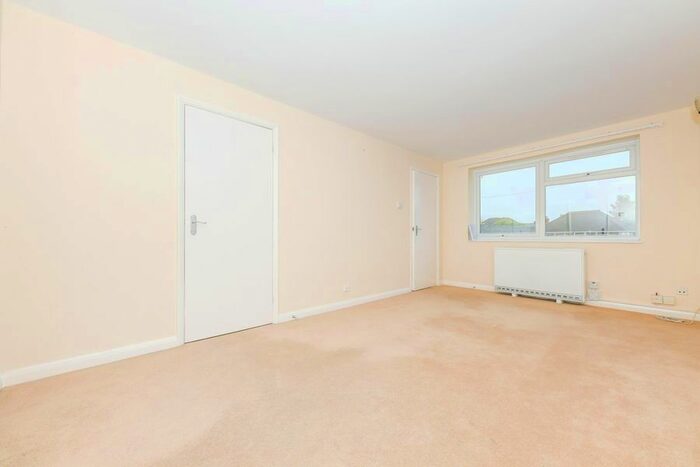 2 Bedroom Flat To Rent In Ash Road, Aldershot GU12