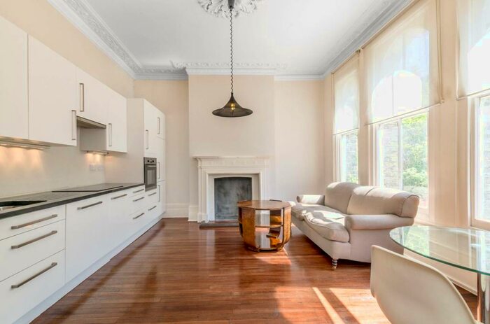 2 Bedroom Flat To Rent In North Villas, Camden, London, NW1