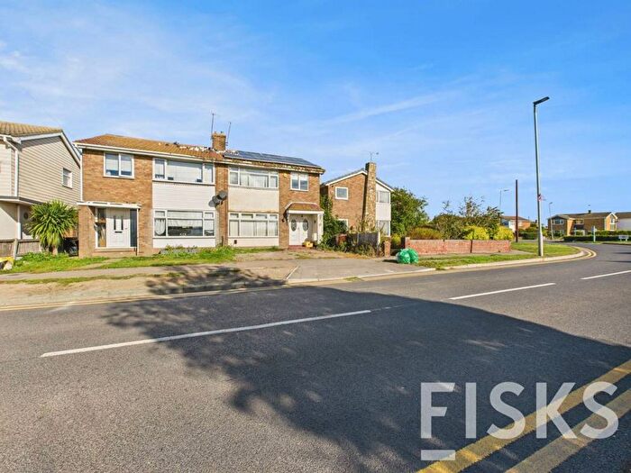 3 Bedroom Semi-detached House For Sale In Furtherwick Road, Canvey Island, SS8