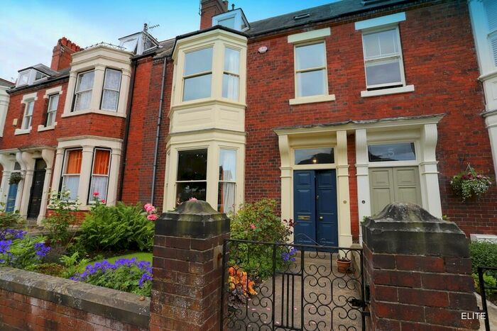 6 Bedroom Terraced House To Rent In Fieldhouse Terrace, North End, Durham, DH1