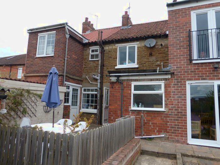 2 Bedroom House To Rent In Long Street, Great Gonerby, Grantham, NG31
