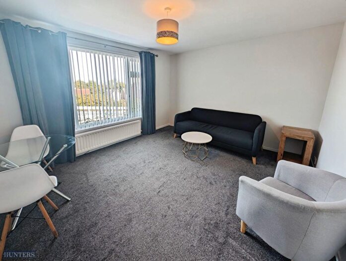 2 Bedroom Flat To Rent In Malcolm Court, Whitley Bay, Tyne And Wear, NE25