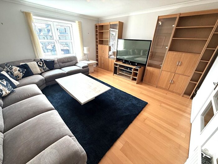 3 Bedroom Flat To Rent In Stanley Street, West End, Aberdeen, AB10