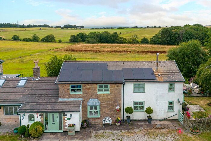 3 Bedroom Equestrian Property For Sale In Paddys Nook, Upholland, WN8