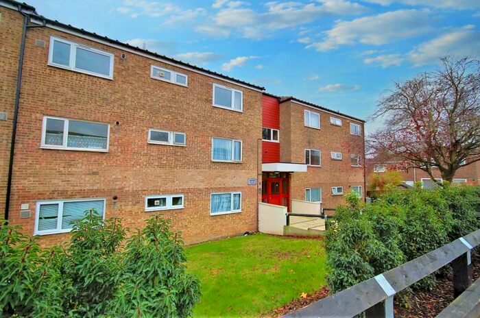 3 Bedroom Flat To Rent In Avon Way, Colchester, CO4