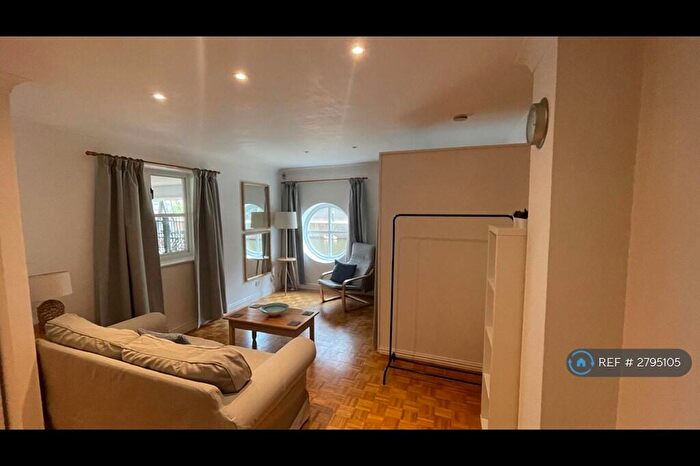 Studio To Rent In James Brindley Basin, Manchester, M1