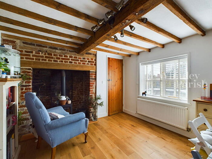 3 Bedroom Cottage For Sale In The Street, Hepworth, IP22