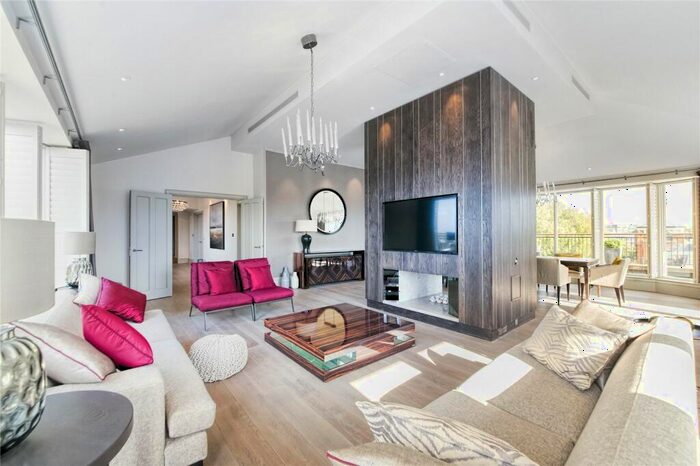3 Bedroom Penthouse To Rent In Francis House, Coleridge Gardens, London, SW10
