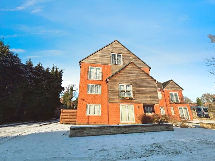 1 Bedroom Flat To Rent In Daisy Bank Road, Manchester, Greater Manchester, M14