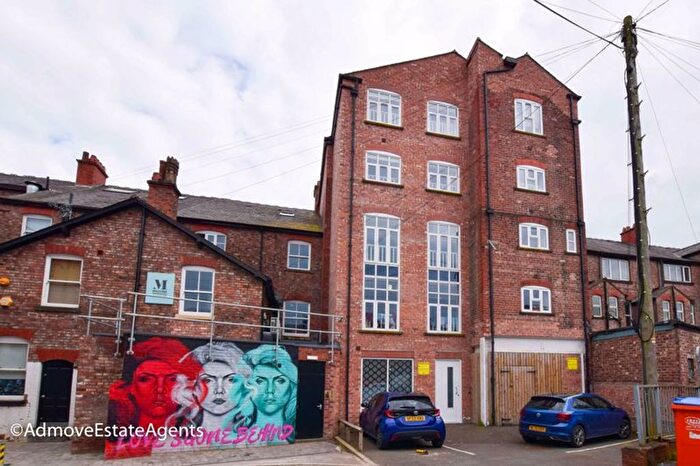 2 Bedroom Flat To Rent In Stamford New Road, Altrincham, WA14