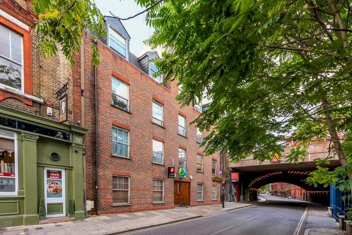 2 Bedroom Flat To Rent In Black Prince Road, Vauxhall, SE11