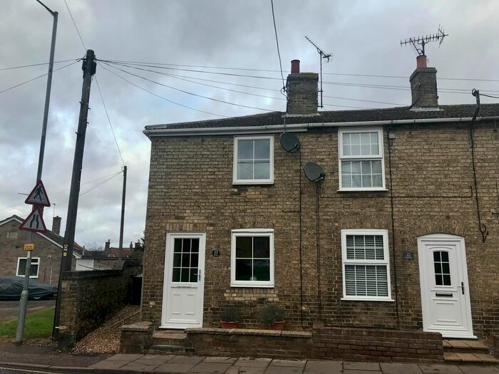 2 Bedroom Semi-Detached House To Rent In Priory Road, Downham Market PE38